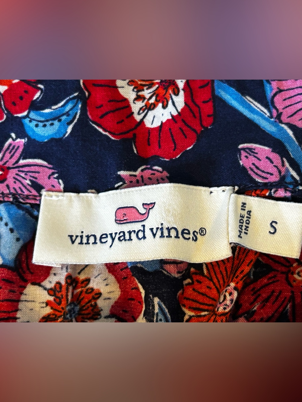 Vineyard Vines Floral Blouse Navy Pink Red Lightweight Top Size Small - Picture 4 of 9